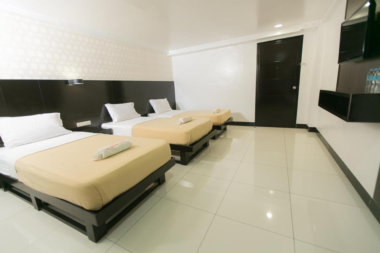 Sun Garden Hotel Tarlac Екстер'єр фото